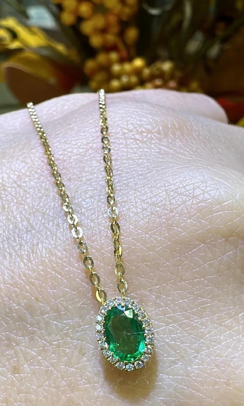 0.47 Diamond & Oval Emerald Pendant Necklace