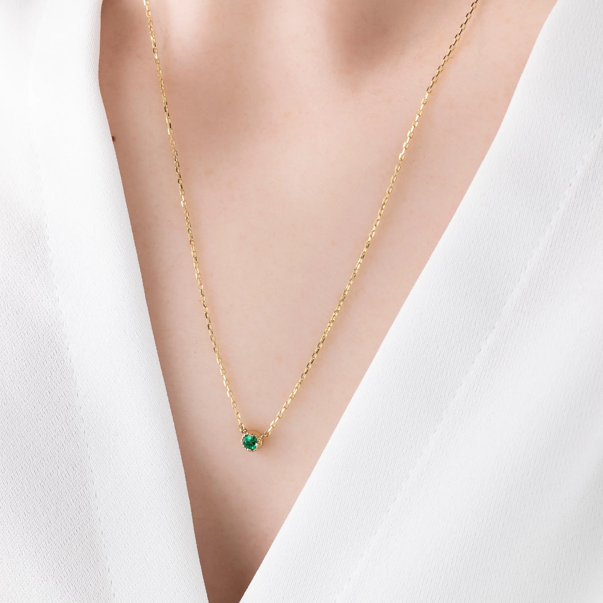 Dahlia Emerald Solitaire Necklace