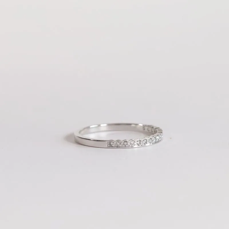 Diamond Scallop Edge Stackable Band