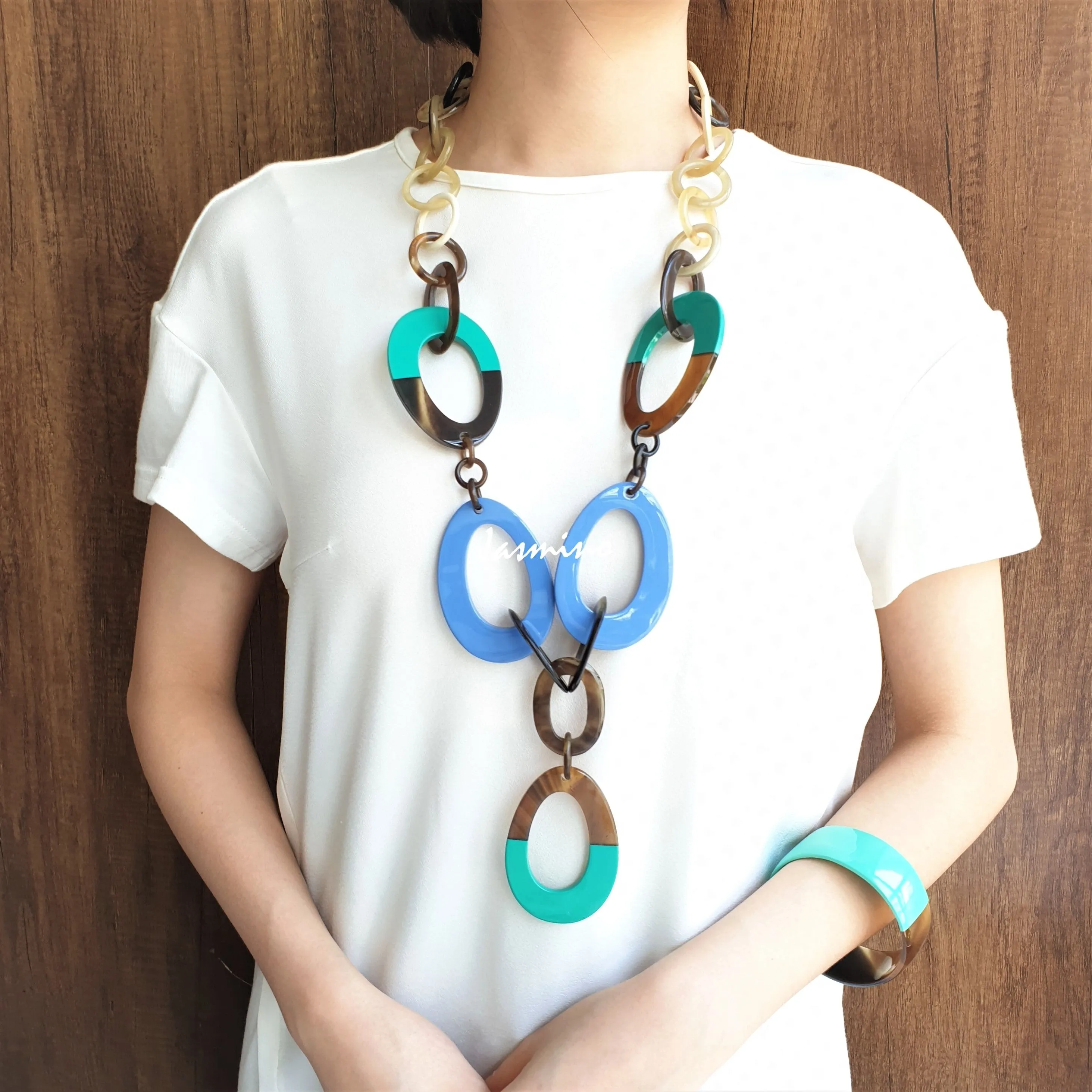 Elegant Handmade Necklace J18139, Made by Natural Buffalo Horn