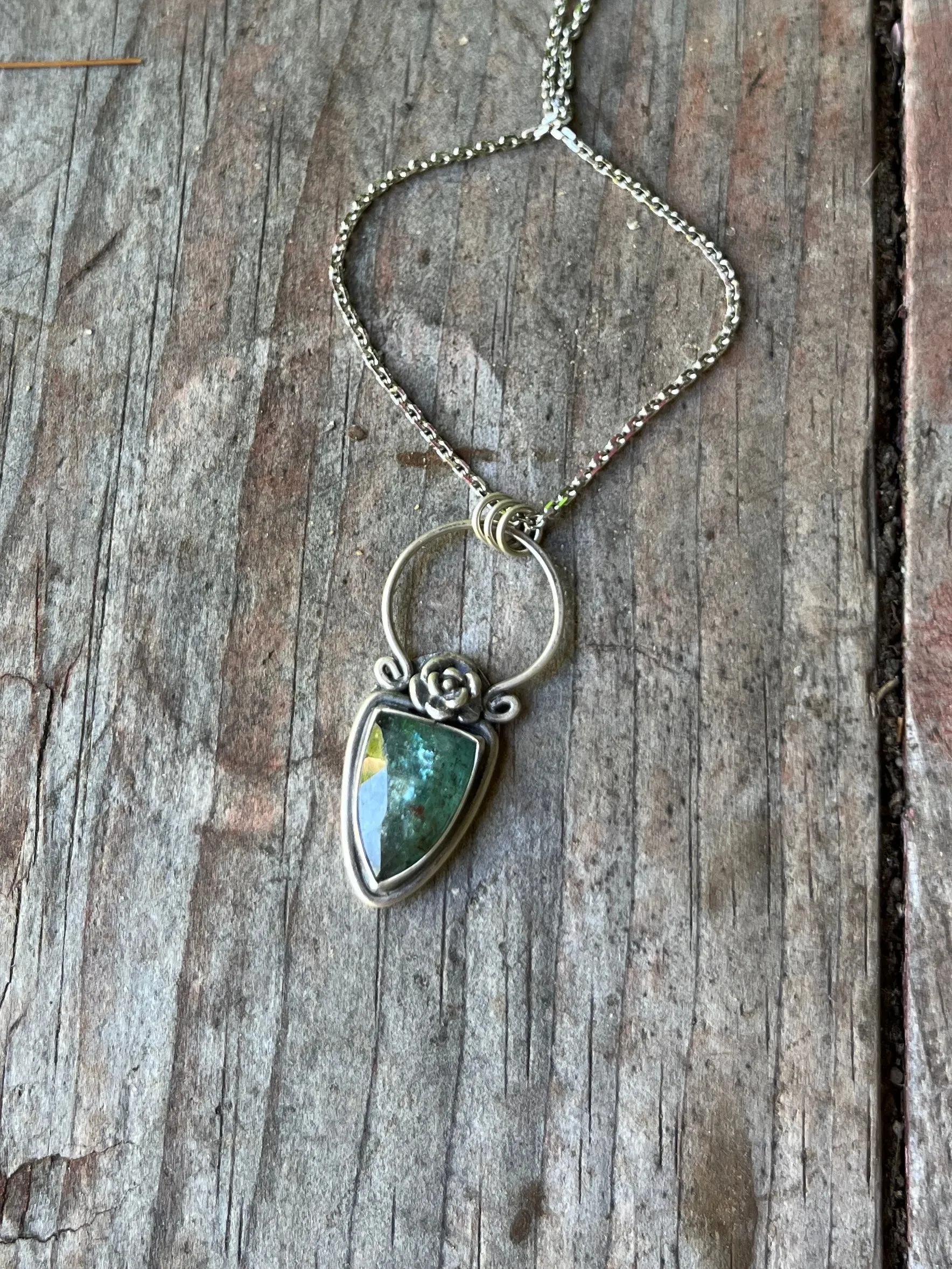 Emerald Kyanite Shield Flower Necklace ￼