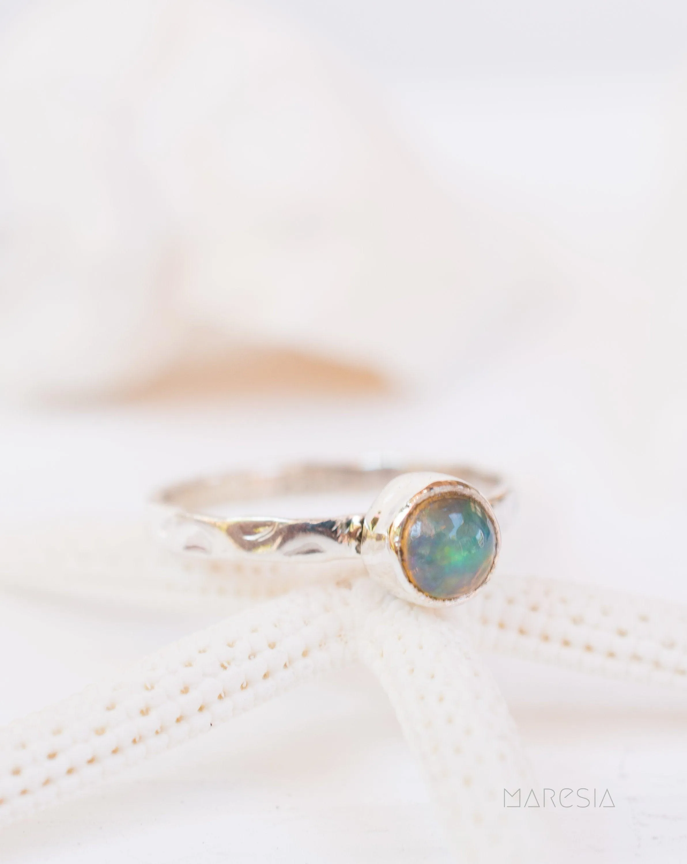 Ethiopian Opal Ring ~ Sterling Silver 925 ~ MR209