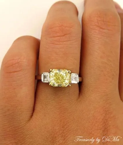 GIA 2.52CT ESTATE FANCY YELLOW RADIANT DIAMOND ENGAGEMENT WEDDING RING 3 STONE