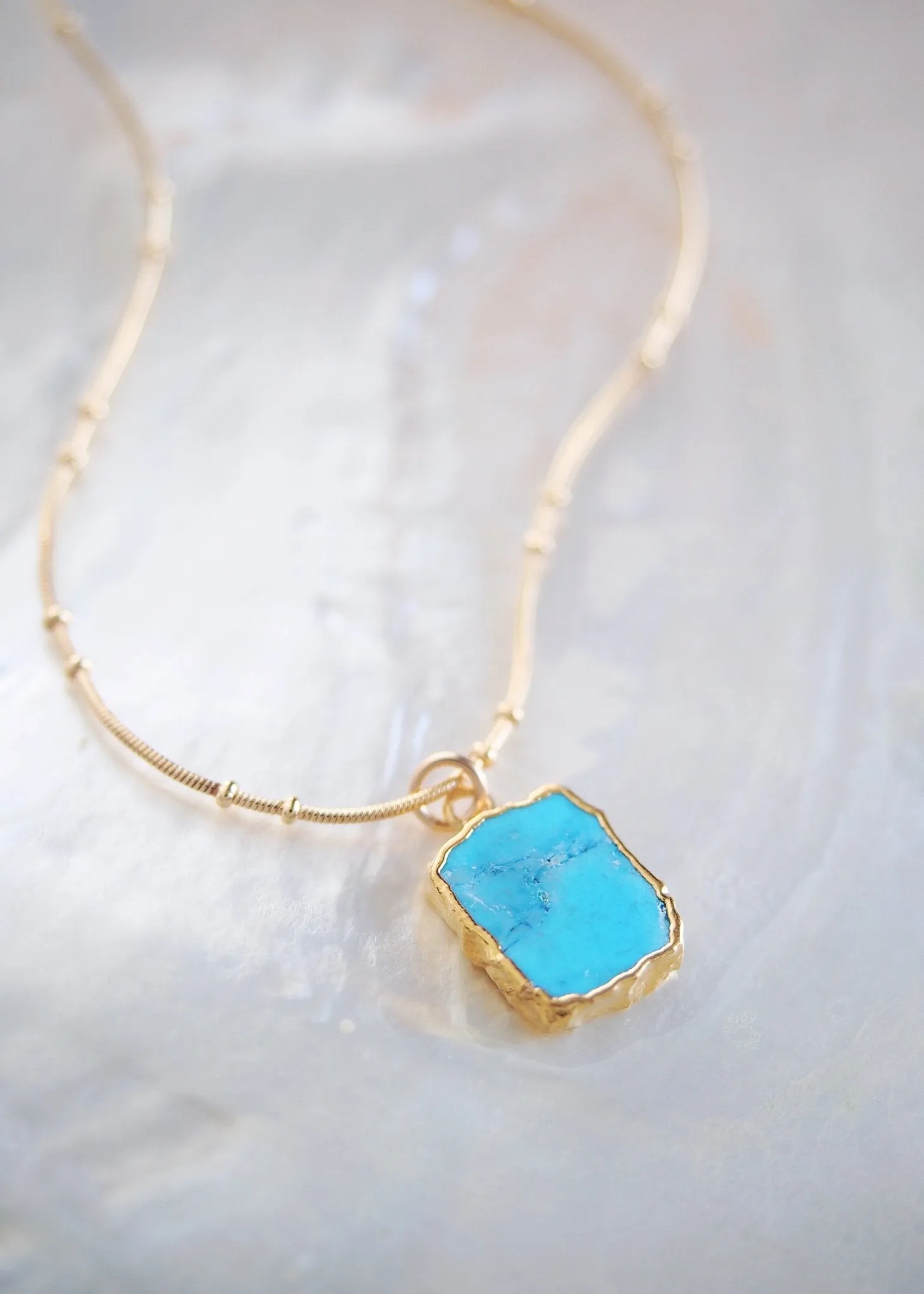 Howlite Turquoise Gemstone Gold Pendant Necklace - Alaka'i