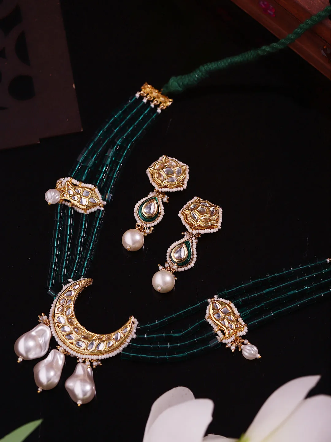 Jaadui Necklace with Earring Jewellery Set