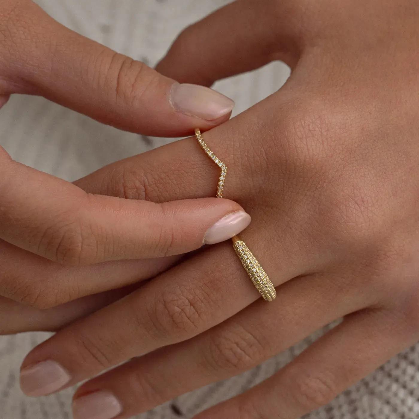 Mira - V-shaped Wishbone Ring