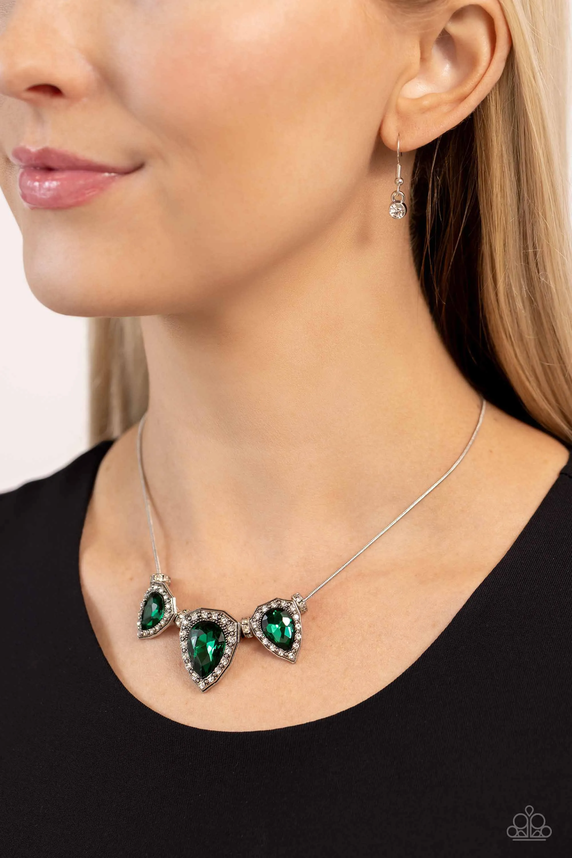 Necklaces Majestic Met Ball - Green N175