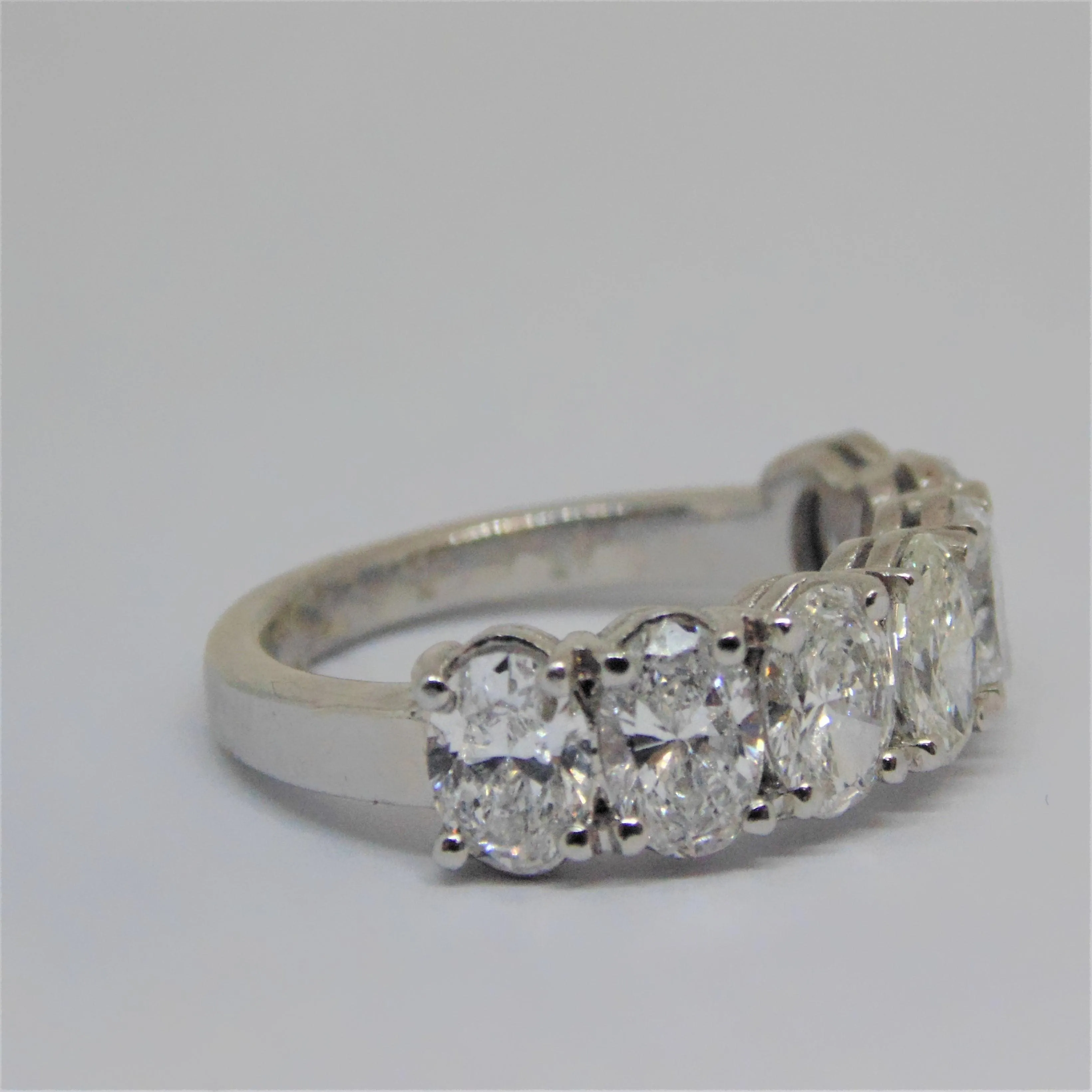 Oval Diamond Semietrnity Ring