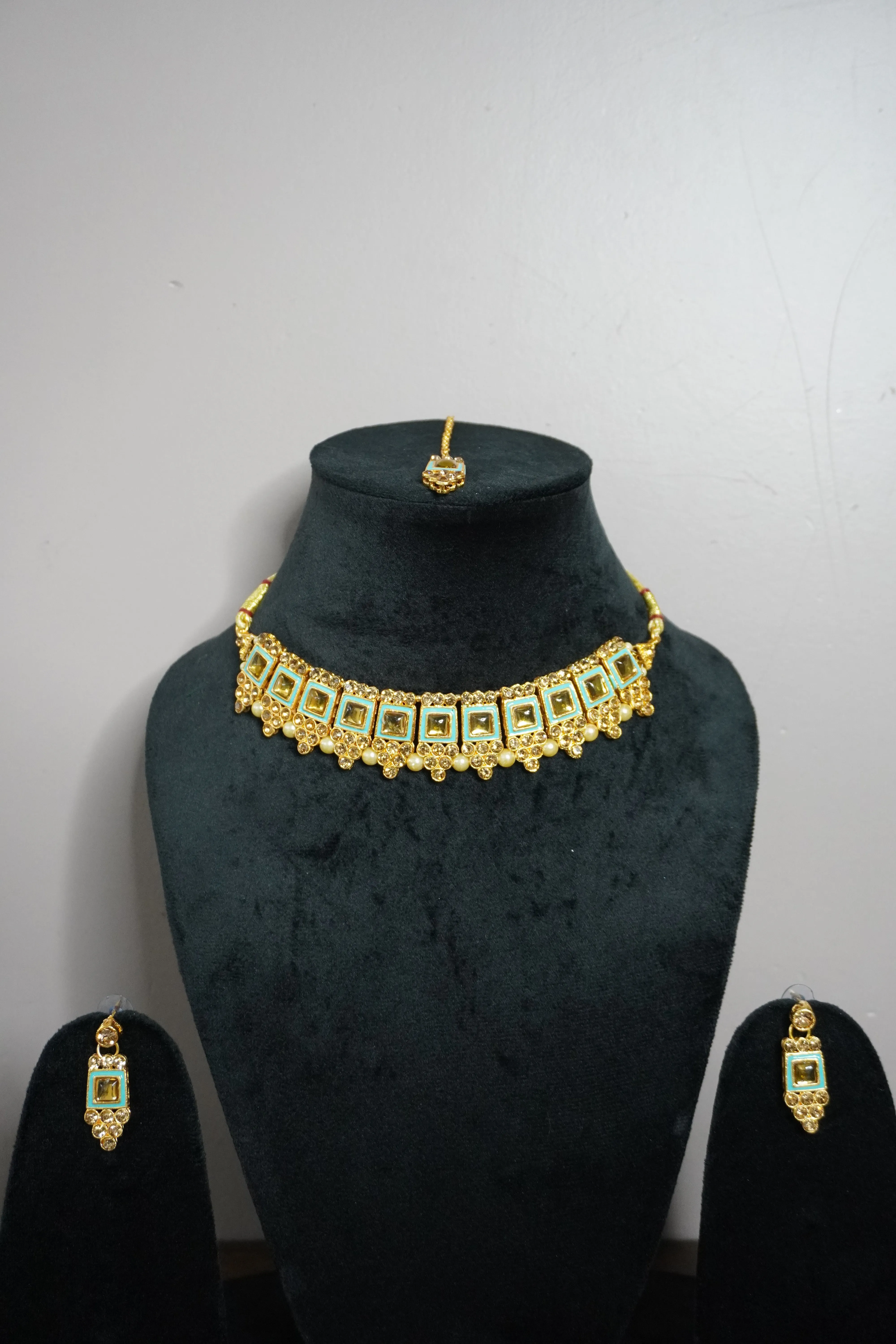 Sea Blue Colour Kundan Necklace with Earring & Maang Tikka