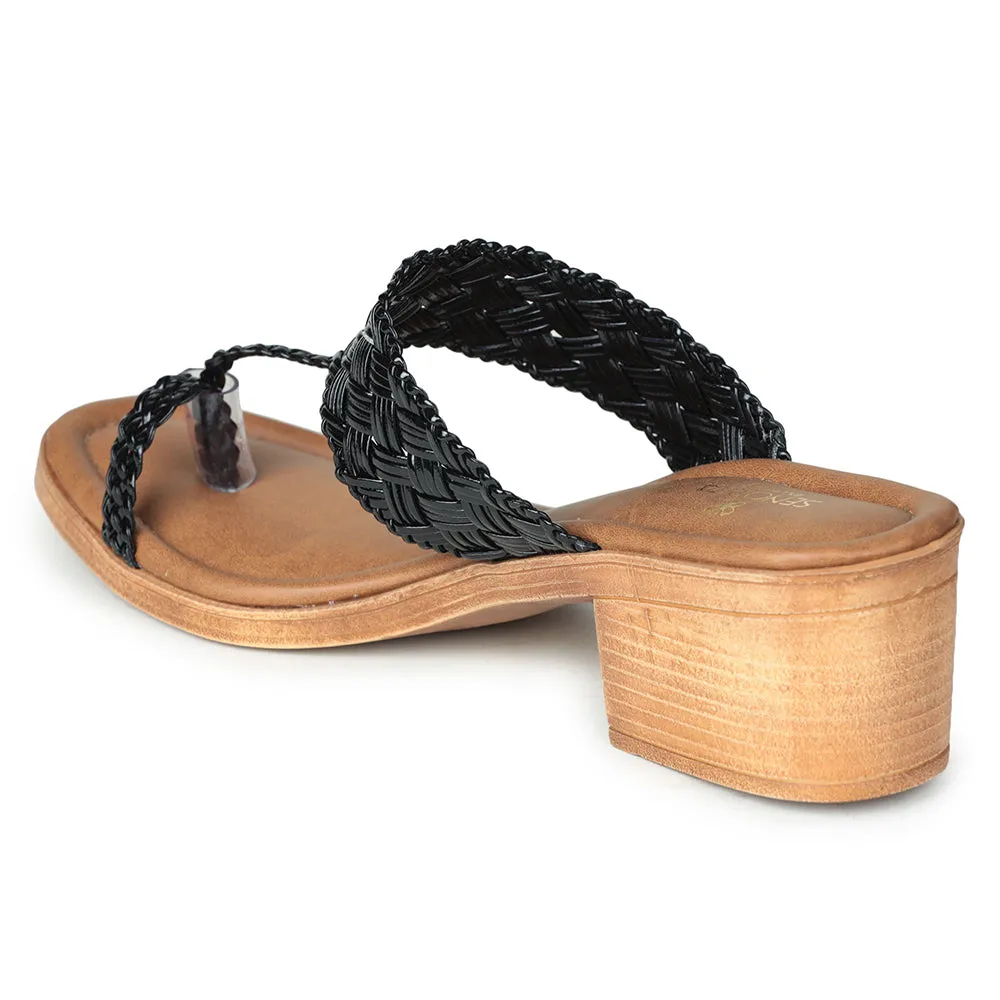 Senorita Casual (Black) Toe Ring Sandal For Women EMERY-1 By Liberty