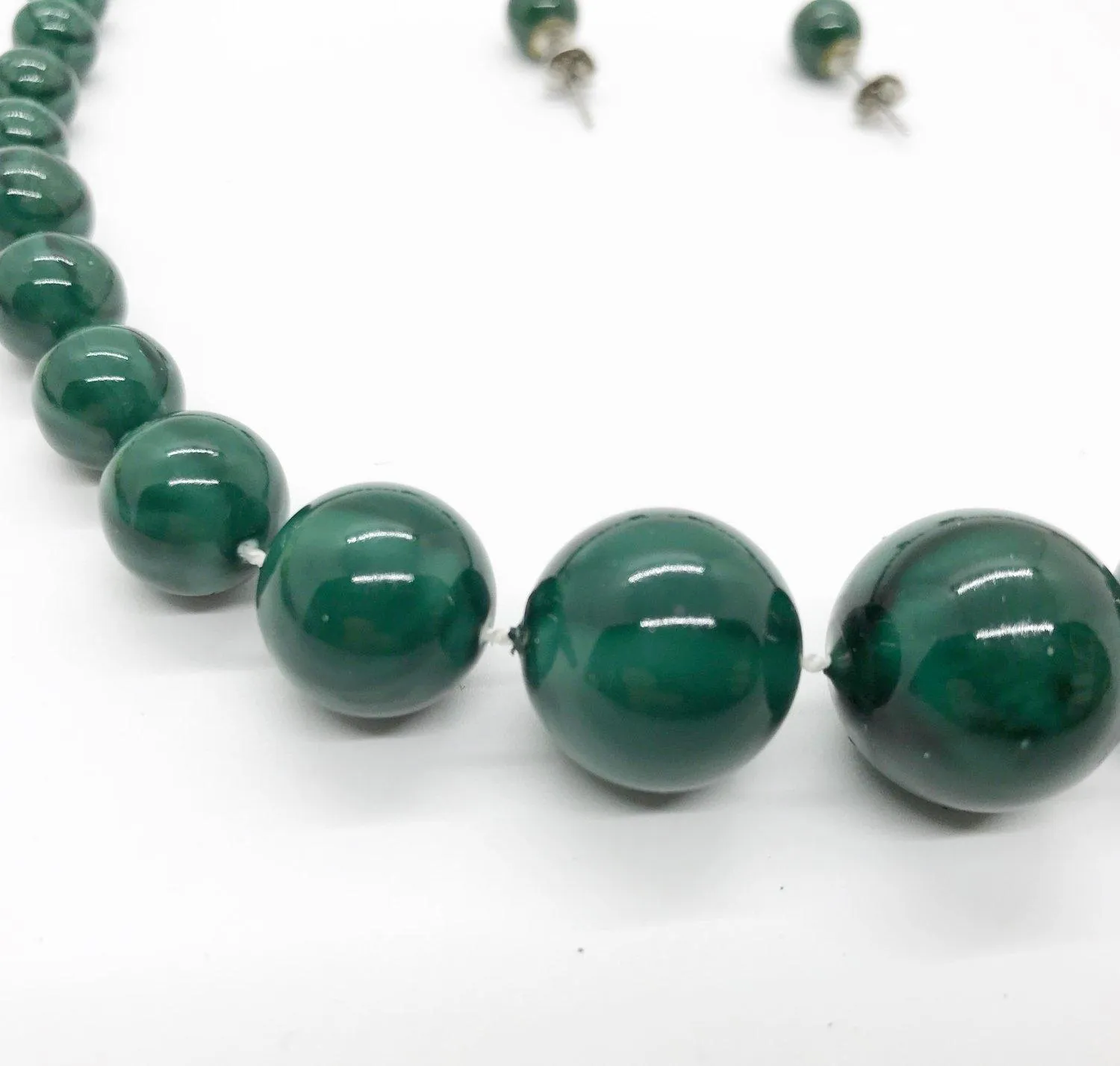 Vintage Deep Green Marbled Bead Necklace and Earrings