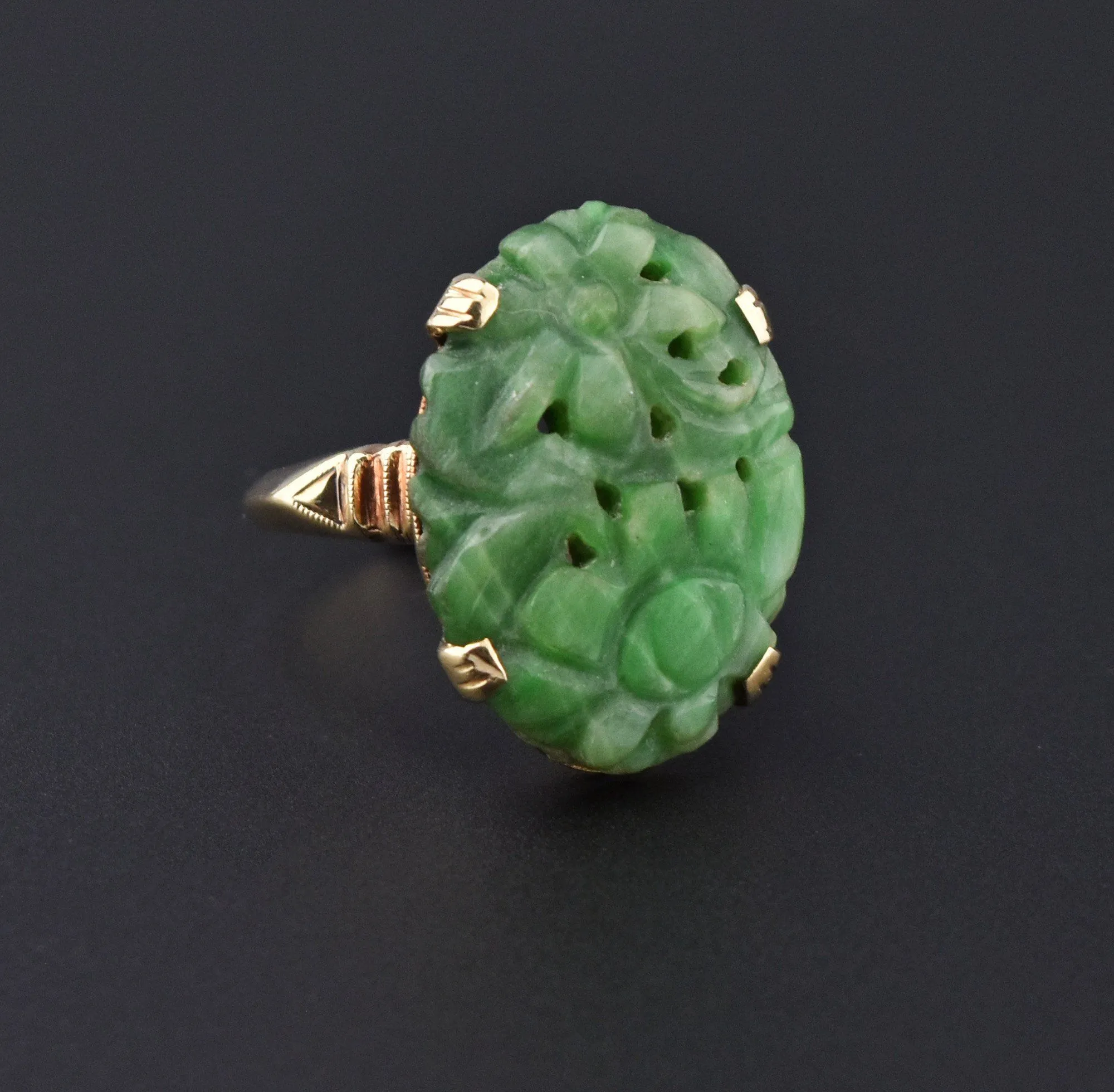 Vintage Gold Pierced Hand Carved Jade Ring