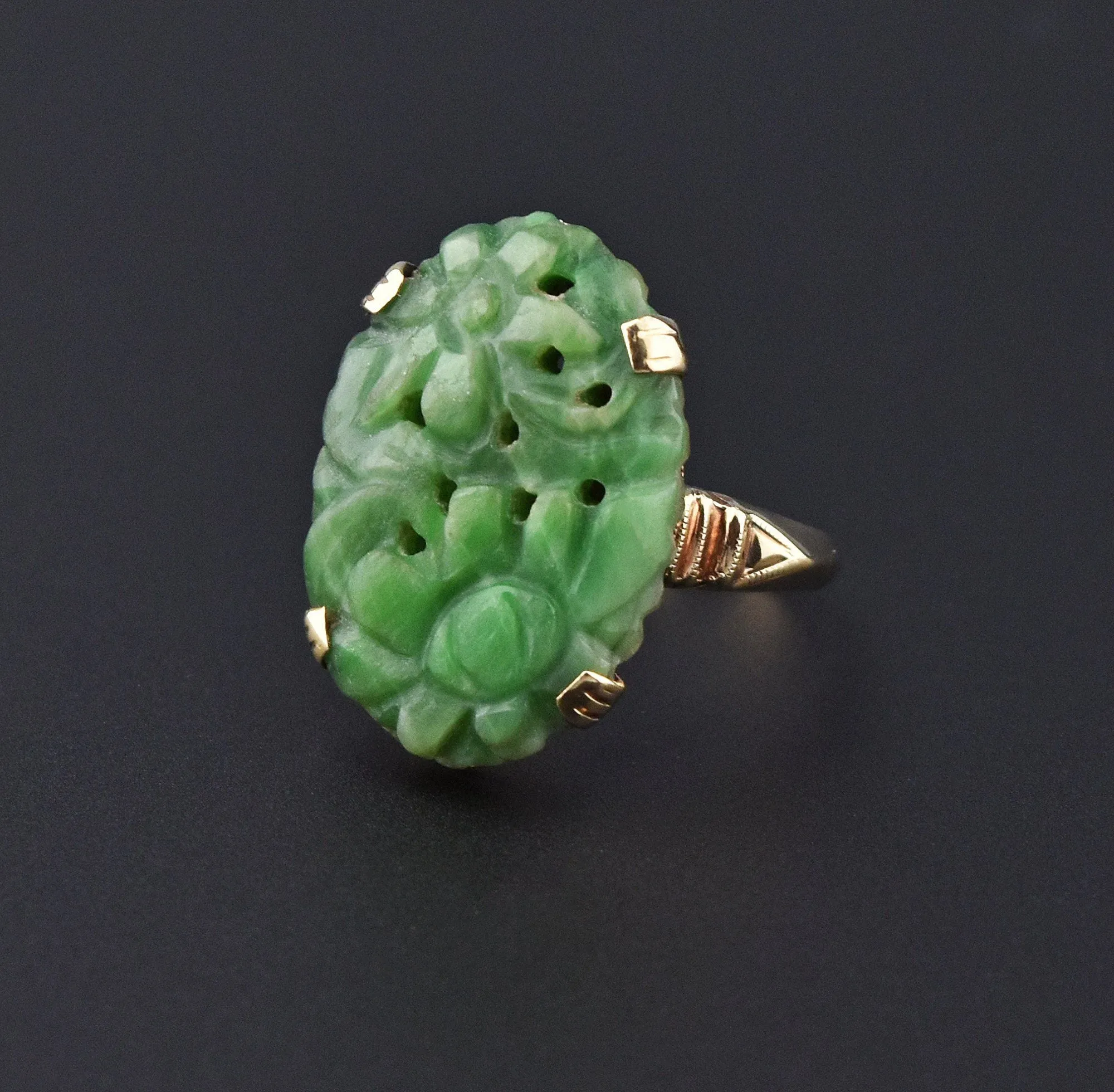 Vintage Gold Pierced Hand Carved Jade Ring