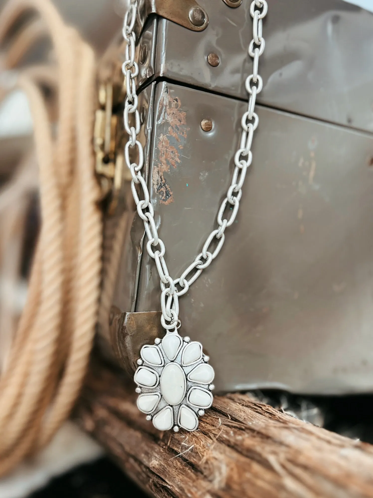 White Turquoise Squash Chunky Chain Necklace